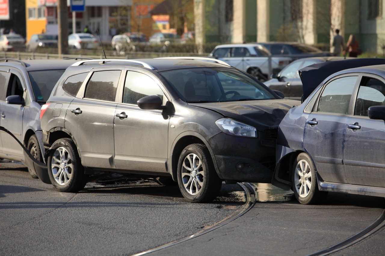 Who Is at Fault in a Three-Car Rear-End Accident in Florida?