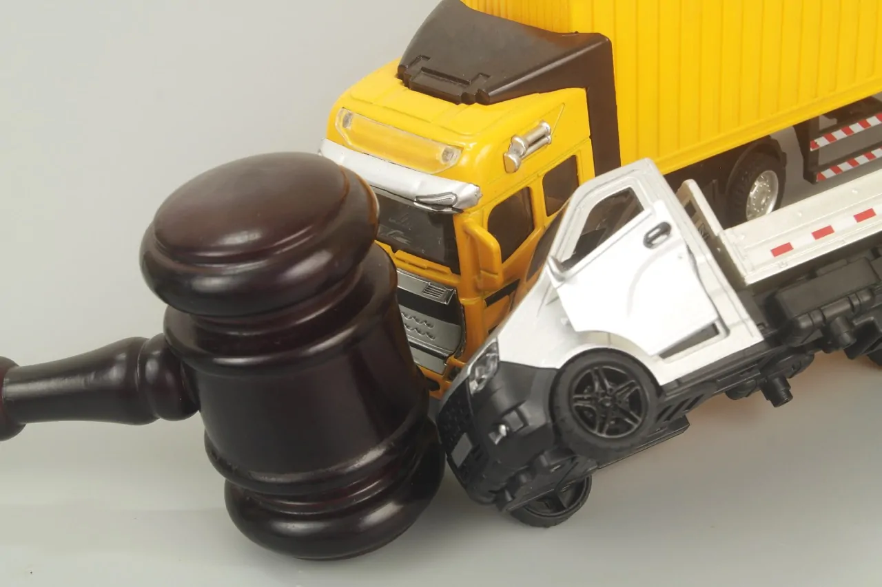 Hialeah trucking accident lawyer
